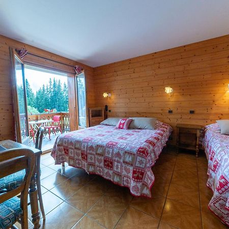 La Vieille Ferme Hotel Manigod Eksteriør billede
