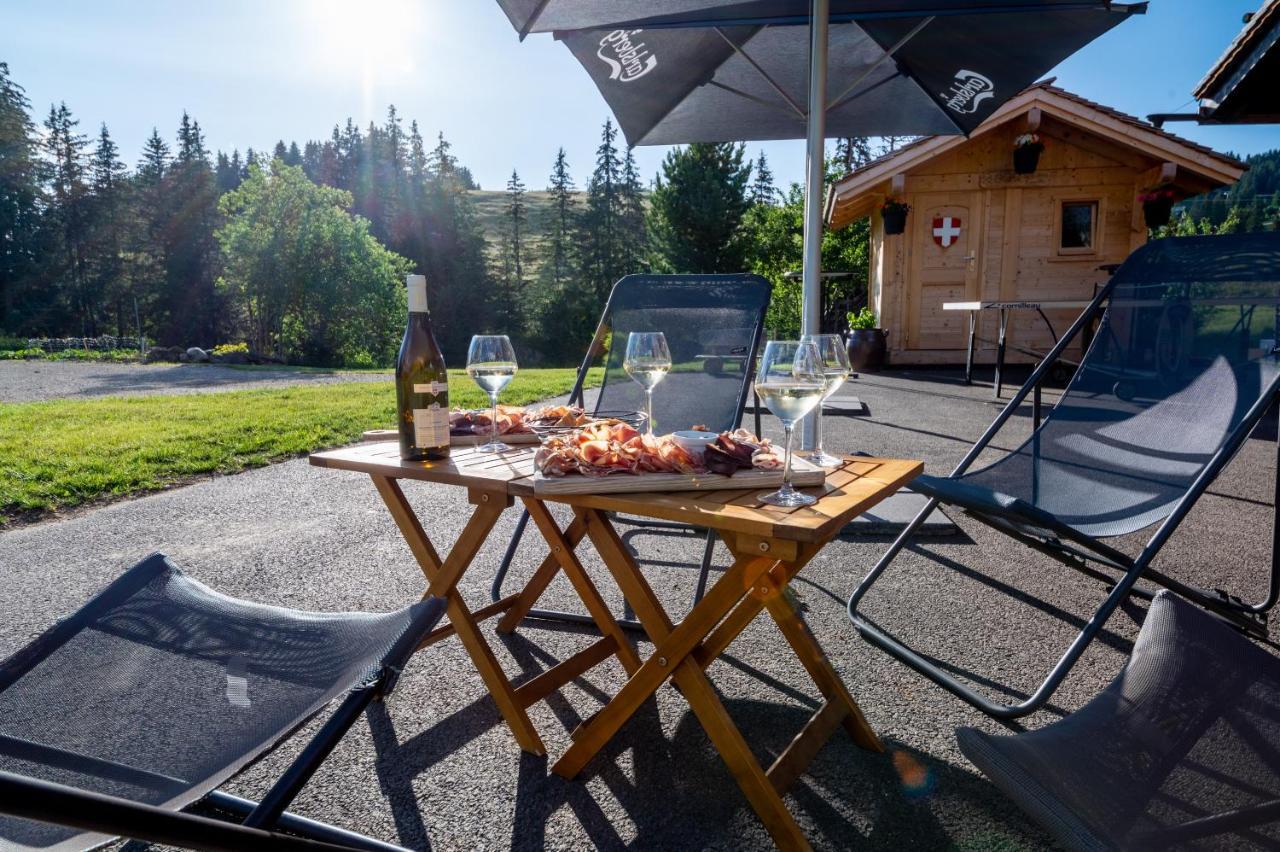 La Vieille Ferme Hotel Manigod Eksteriør billede