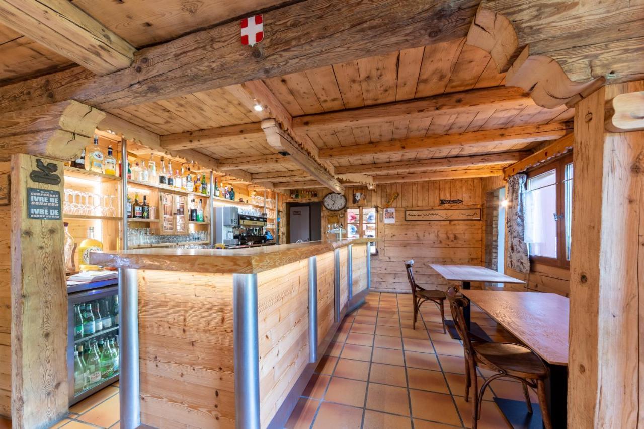 La Vieille Ferme Hotel Manigod Eksteriør billede