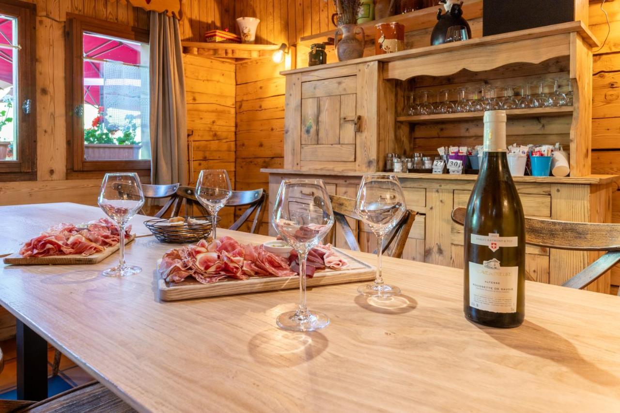 La Vieille Ferme Hotel Manigod Eksteriør billede