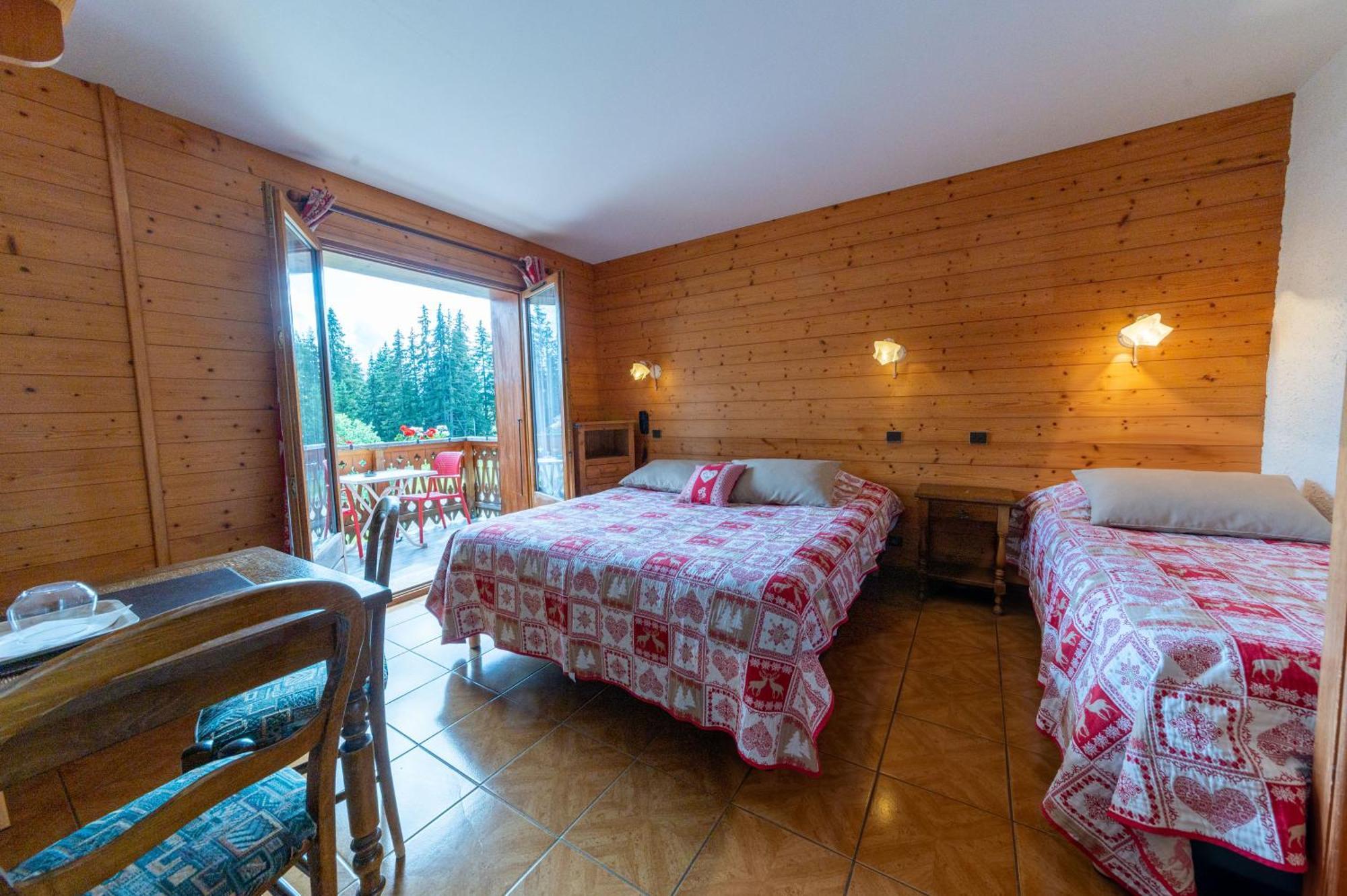 La Vieille Ferme Hotel Manigod Eksteriør billede