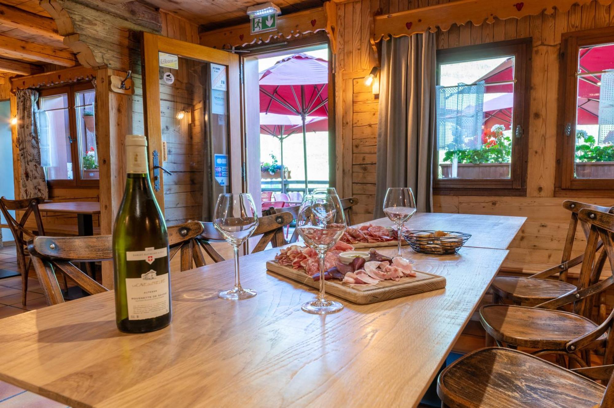 La Vieille Ferme Hotel Manigod Eksteriør billede