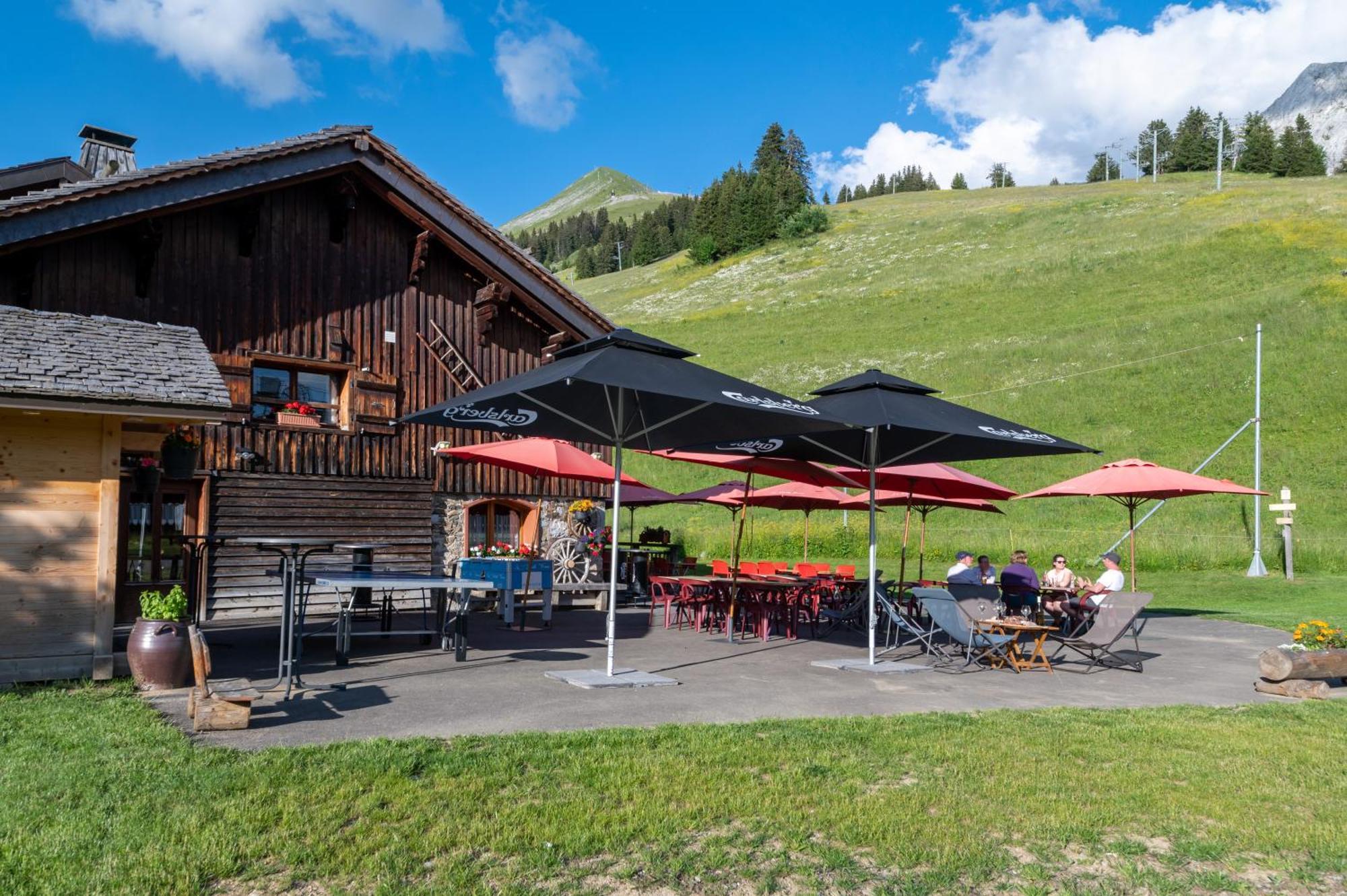 La Vieille Ferme Hotel Manigod Eksteriør billede