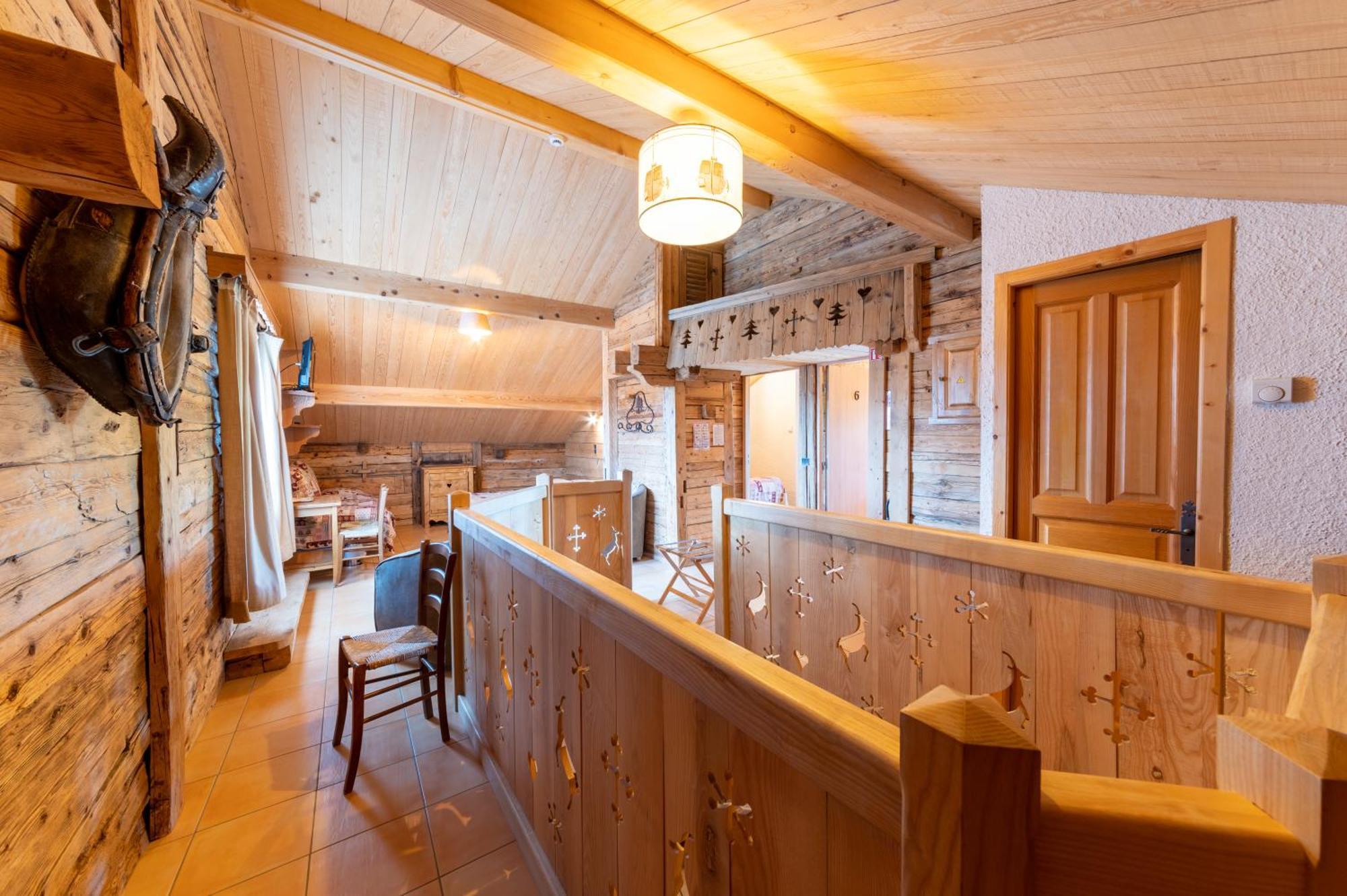 La Vieille Ferme Hotel Manigod Eksteriør billede